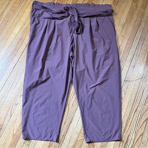 Athleta Skyline II Pants Lightweight Belted High Rise Womens Size 26 Mauve